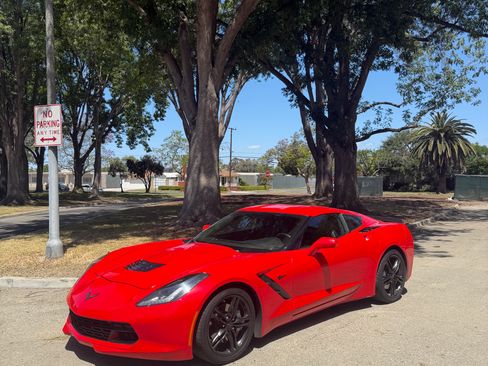 Used 2017 Chevrolet Corvette Stingray Coupe w/ Carbon Flash Badge Package RWD image 11