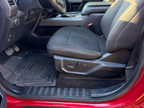 Used 2019 Ford F150 XLT w/ Equipment Group 302A Luxury AWD/4WD image 9