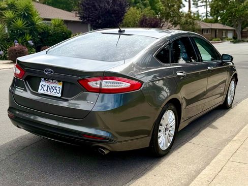 Used 2016 Ford Fusion Energi SE FWD image 5