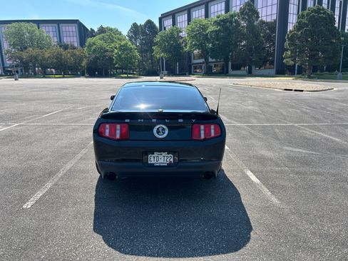 Used 2011 Ford Mustang Shelby GT500 w/ SVT Performance Pkg RWD image 5