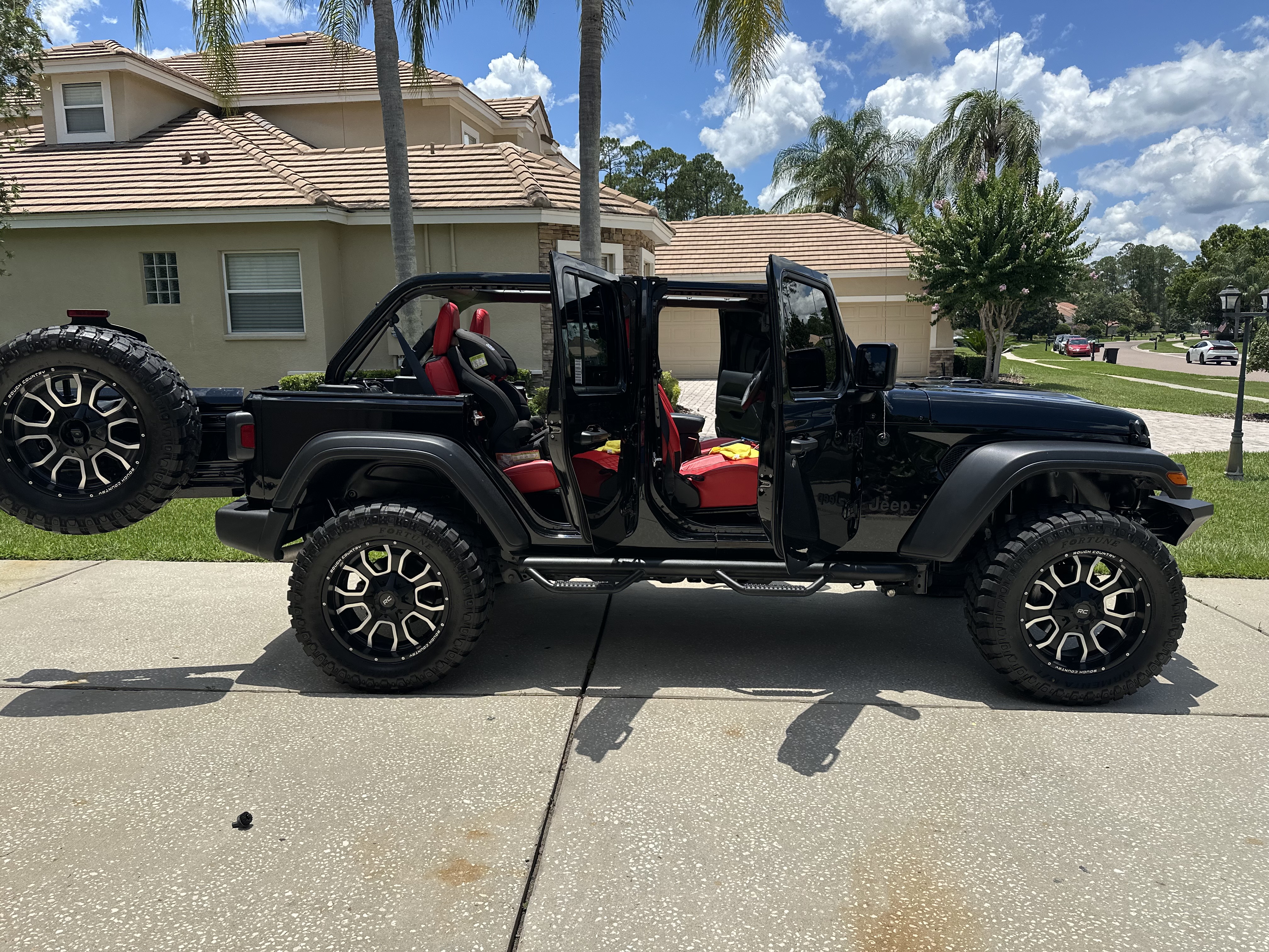 Used 2023 Jeep Wrangler Unlimited Sport AWD/4WD image 5