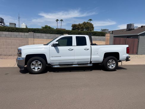Used 2017 Chevrolet Silverado 1500 LT w/ All Star Edition RWD image 2