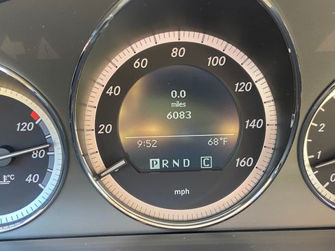 Used 2010 Mercedes-Benz C 300 Sedan image 23