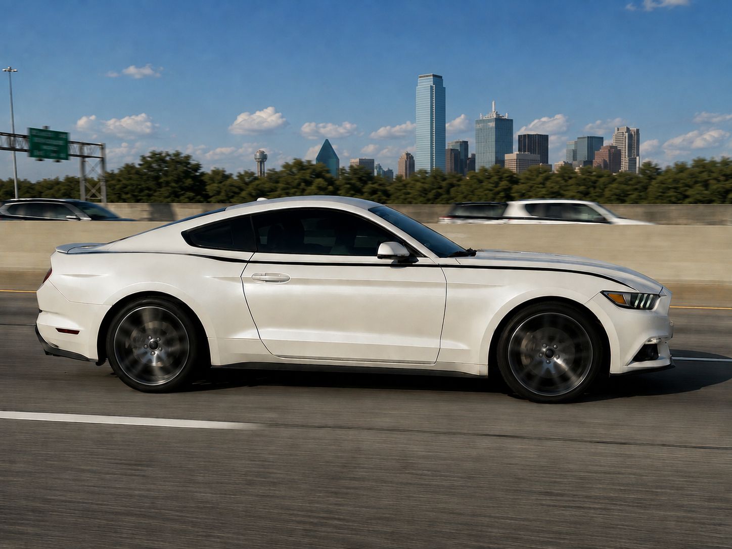 Used 2017 Ford Mustang Premium w/ Equipment Group 201A RWD image 4