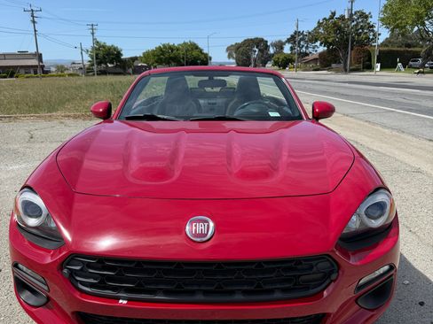 Used 2017 FIAT 124 Spider Classica RWD image 12