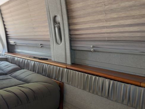 Used 1996 Ford E-150 and Econoline 150 RWD image 24
