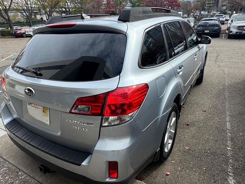 Used 2013 Subaru Outback 3.6R Limited image 5