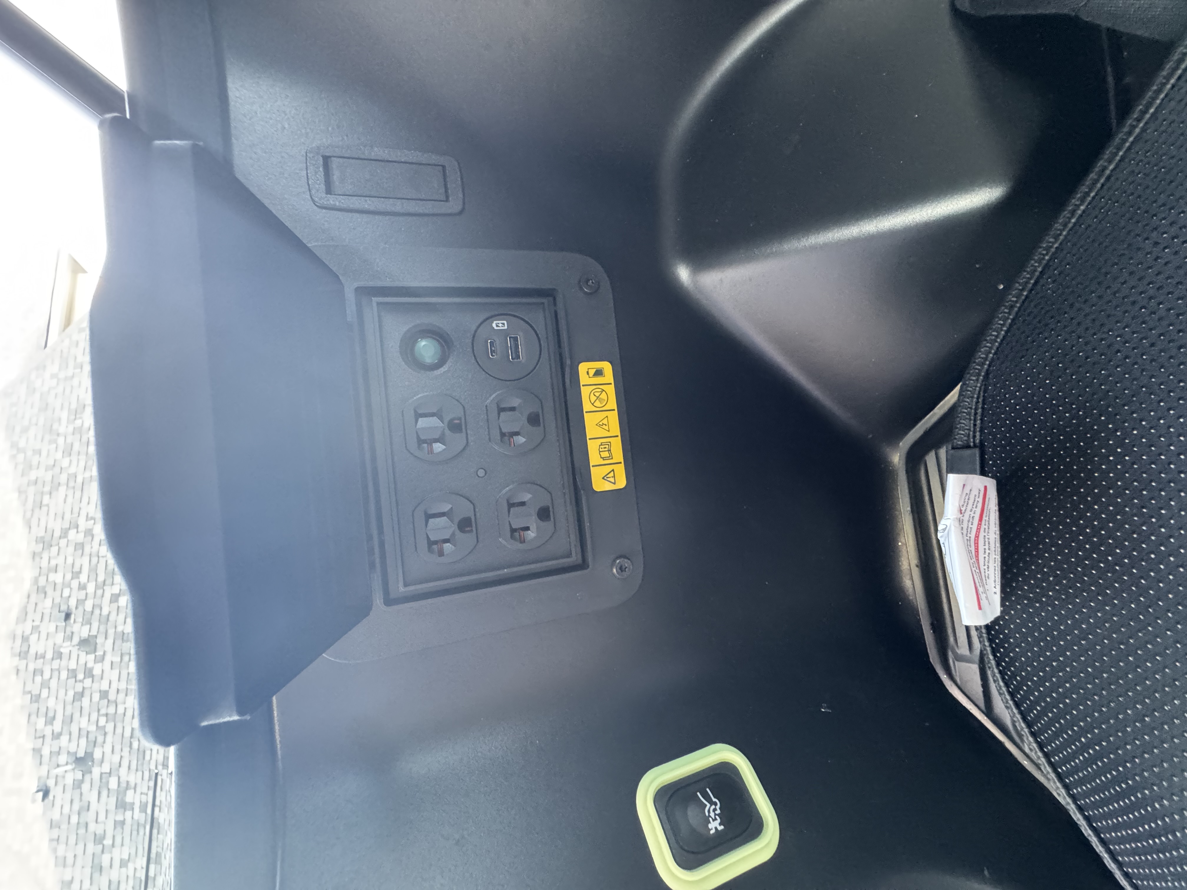 Used 2023 Ford F150 Lightning Lariat AWD/4WD image 25