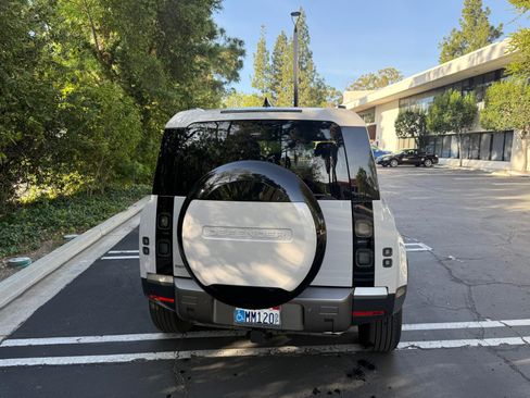 Used 2026 Land Rover Defender 110 S image 12