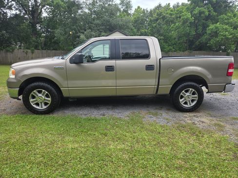 Used 2005 Ford F150 XLT RWD image 1
