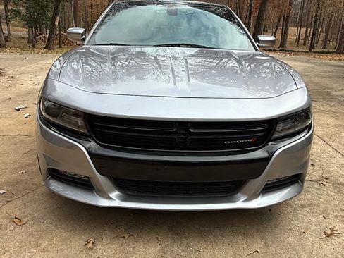 Used 2015 Dodge Charger SXT w/ AWD Plus Group image 19