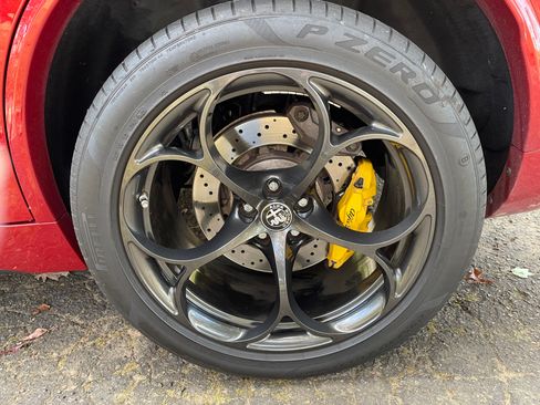 Used 2018 Alfa Romeo Stelvio Quadrifoglio w/ Driver Assist Dynamic Package image 14