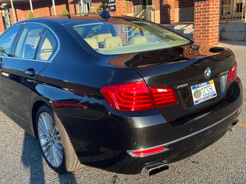 Used 2015 BMW 550i xDrive Sedan AWD/4WD image 17