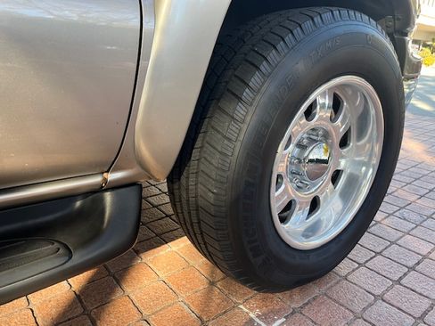 Used 2001 Chevrolet Suburban 2500 LT w/ LT Preferred Equipment Group image 29