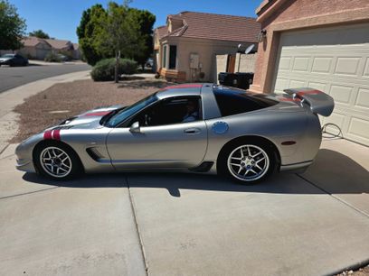 Used 1998 Chevrolet Corvette Coupe w/ Roof Pkg