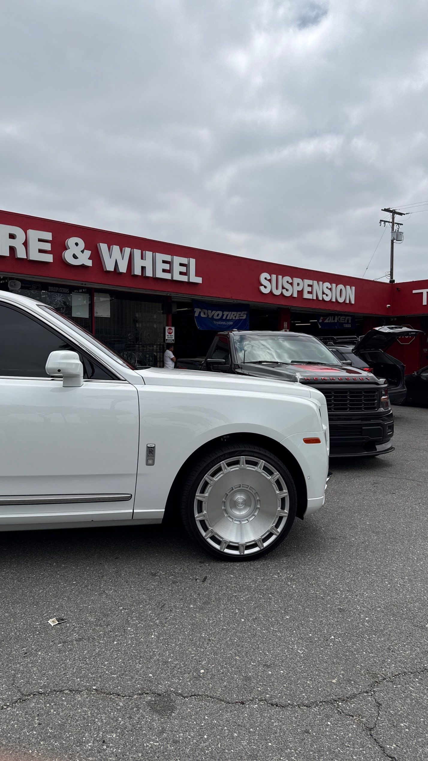 Used 2021 Rolls-Royce Cullinan AWD/4WD image 4