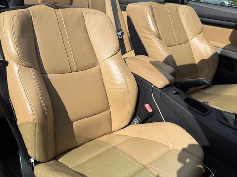 Used 2011 BMW M3 Convertible image 15