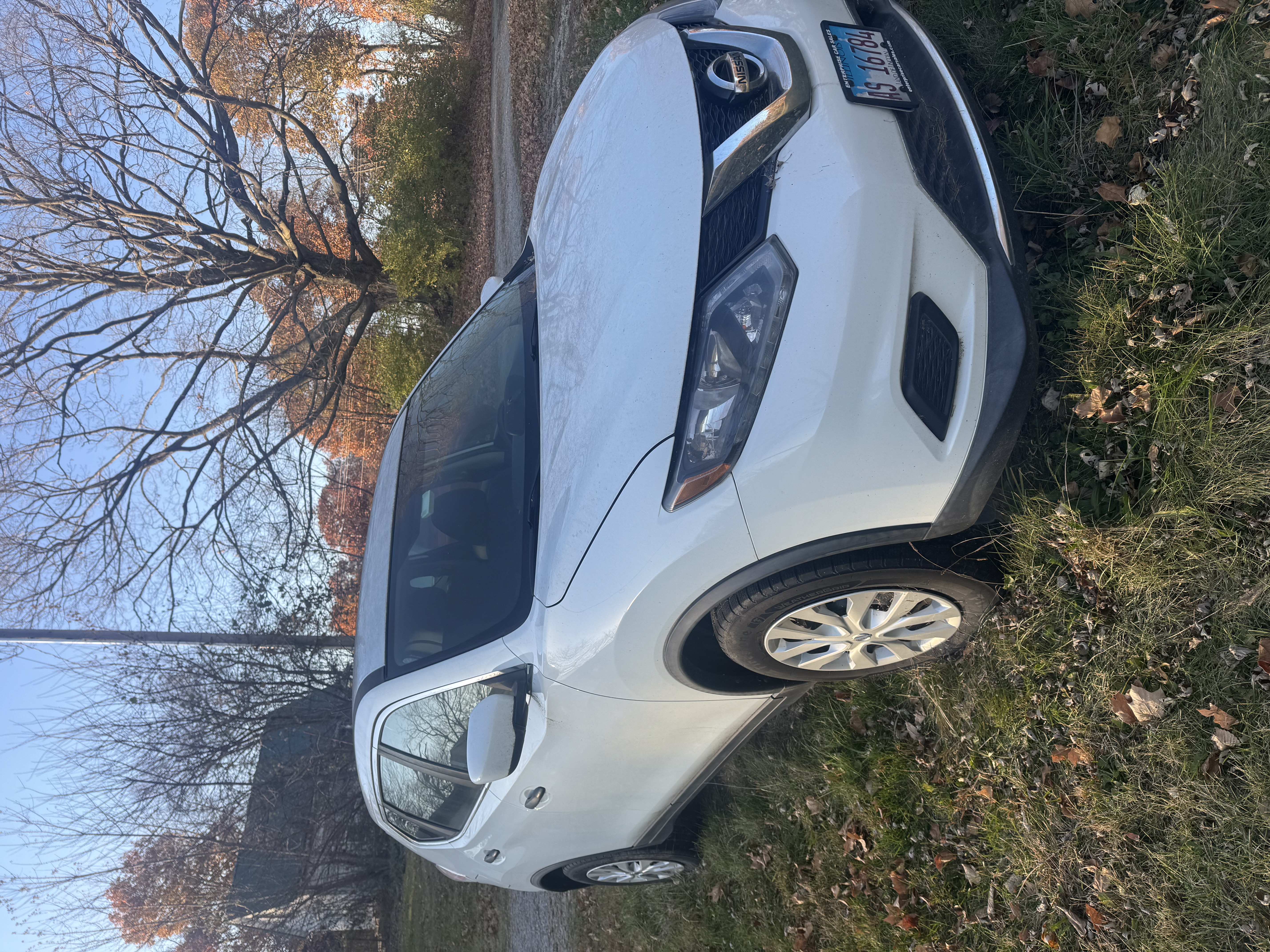 Used 2016 Nissan Rogue S AWD/4WD image 6