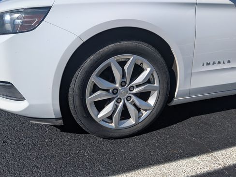 Used 2017 Chevrolet Impala LT image 23