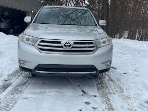Used 2012 Toyota Highlander SE image 5
