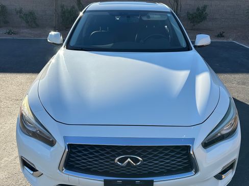 Used 2018 INFINITI Q50 Luxe w/ Essential Package (3.0T Luxe) image 4