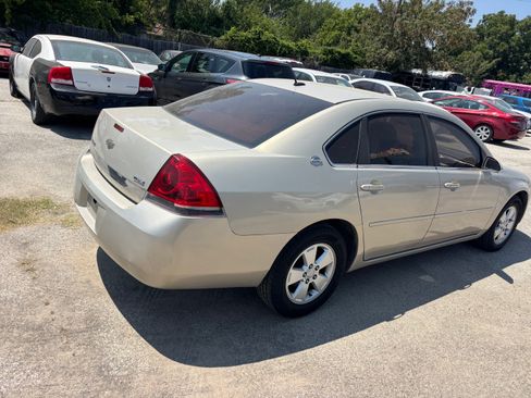 Used 2008 Chevrolet Impala LT FWD image 13