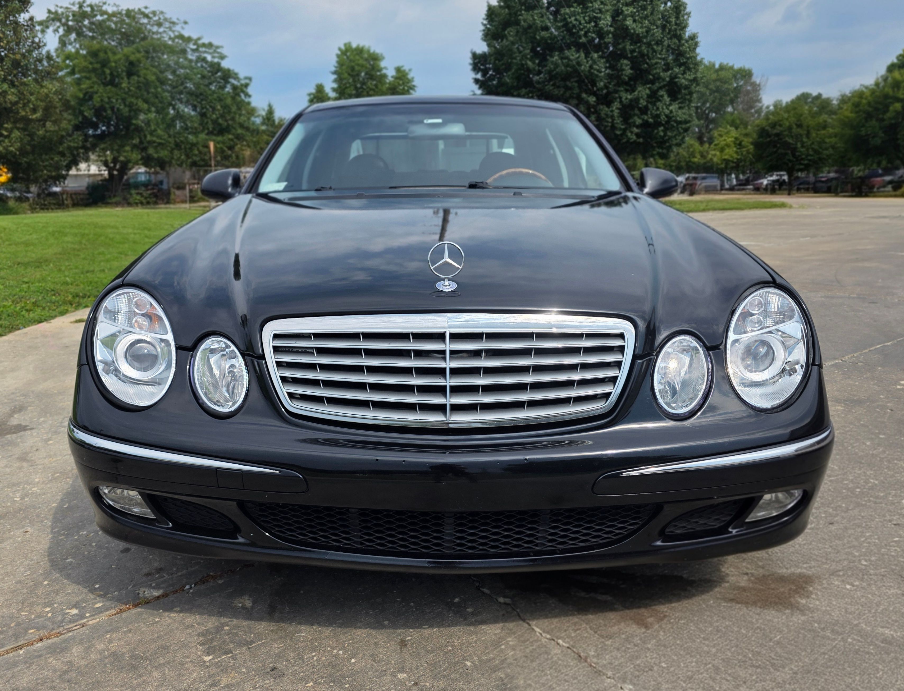Used 2004 Mercedes-Benz E 320 Sedan image 2