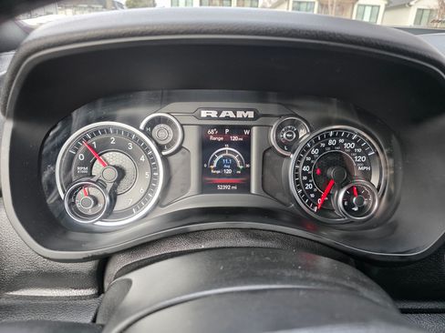 Used 2019 RAM 2500 Big Horn w/ Night Edition image 9