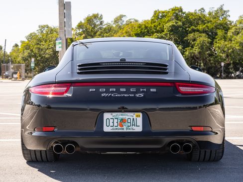 Used 2015 Porsche 911 Carrera 4S image 10