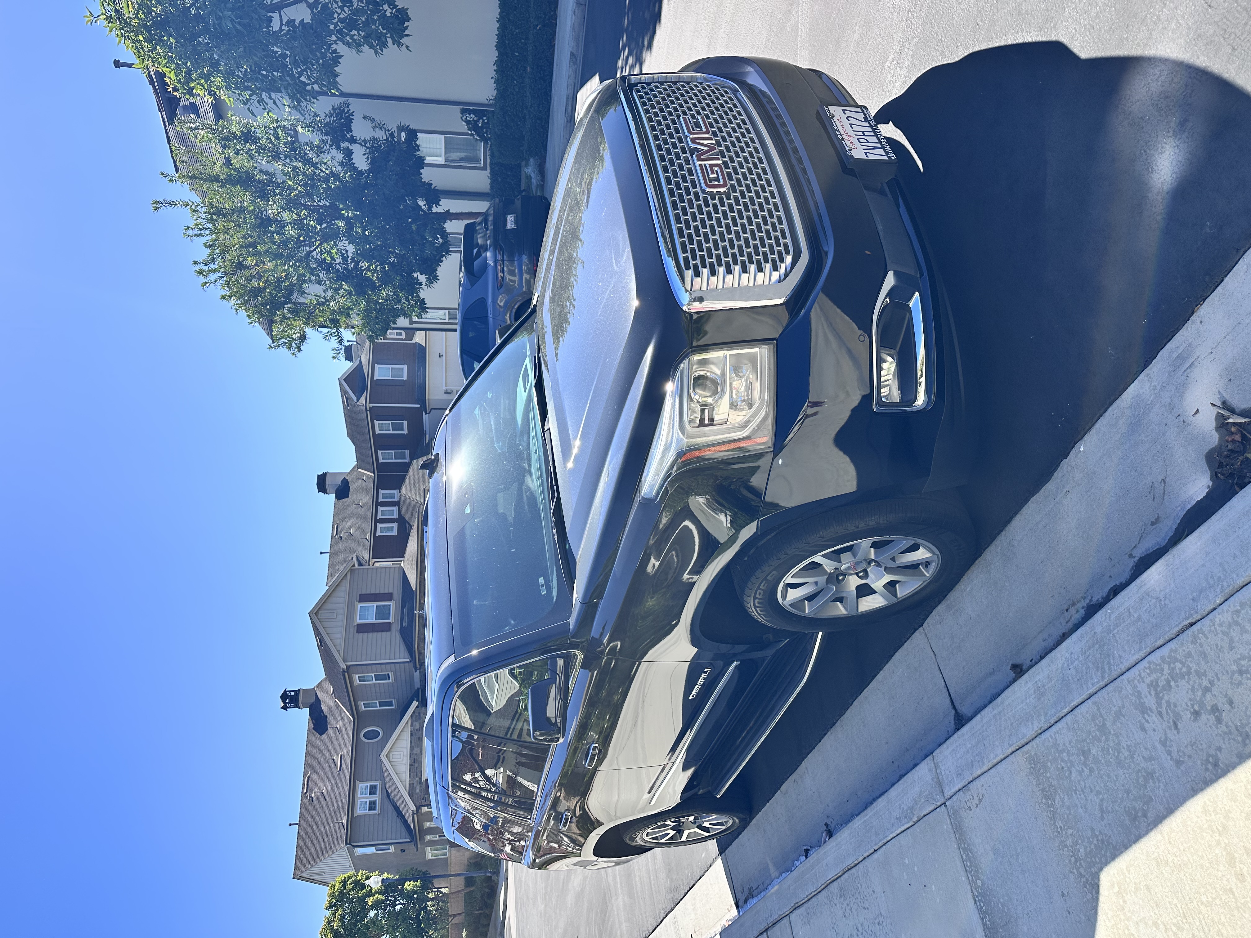 Used 2017 GMC Yukon Denali w/ Open Road Package RWD image 1