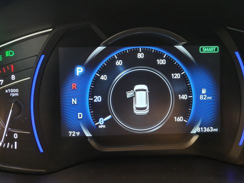 Used 2019 Hyundai Santa Fe Limited image 10