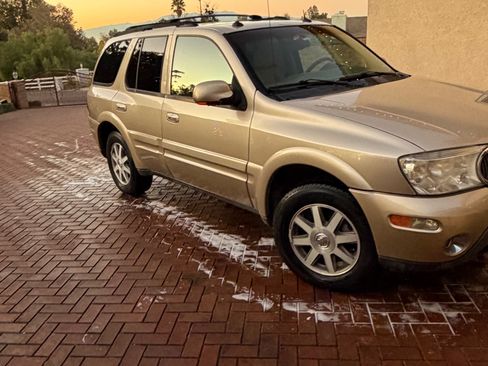 Used 2004 Buick Rainier CXL Plus w/ Convenience Package image 6