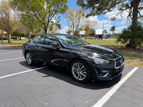 Used 2018 INFINITI Q50 Luxe image 9
