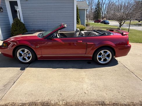 Used 2002 Ford Mustang GT Premium RWD image 11