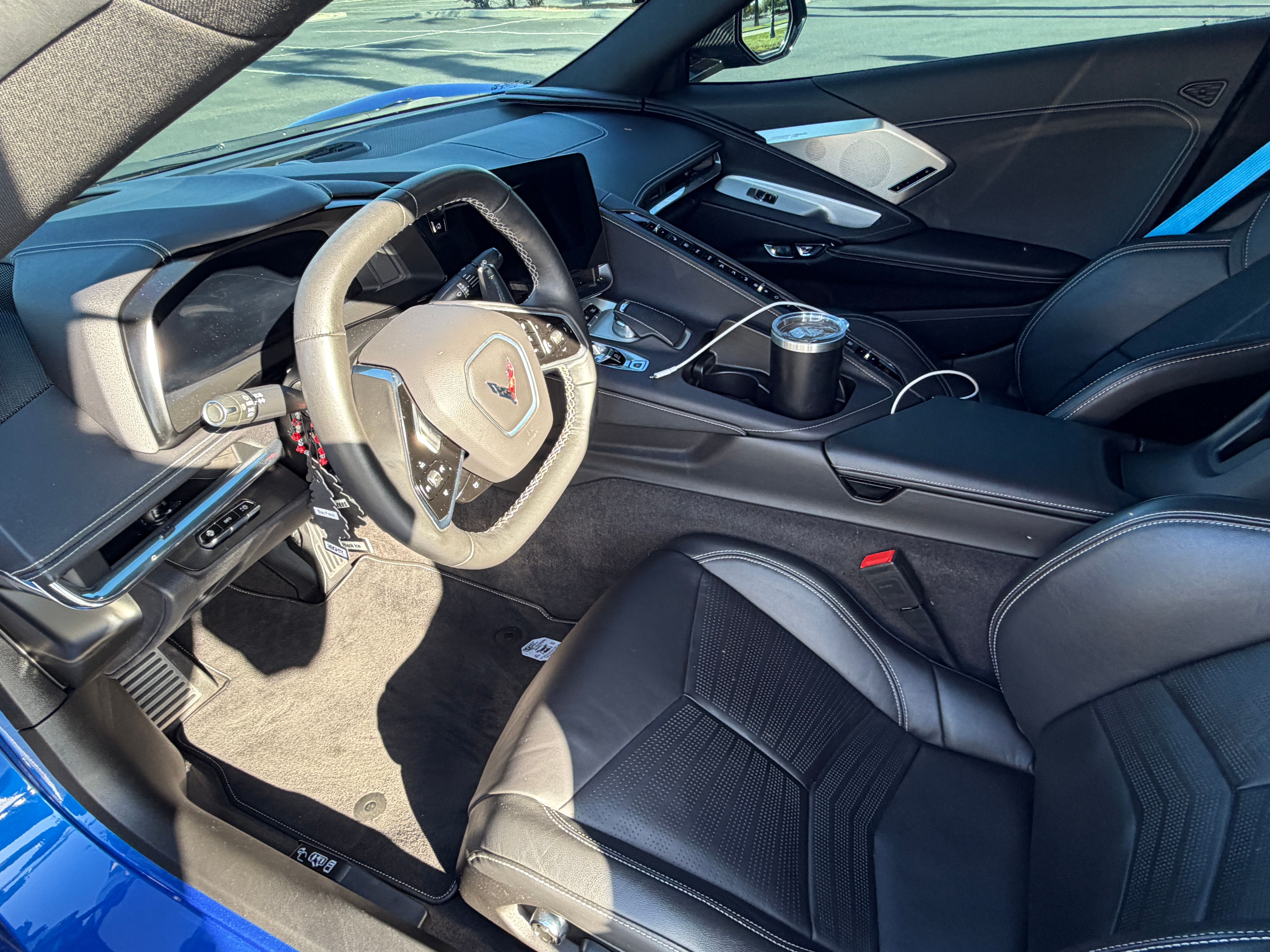 Used 2020 Chevrolet Corvette Stingray Preferred Cpe w/ 2LT Preferred Equipment Group RWD image 23