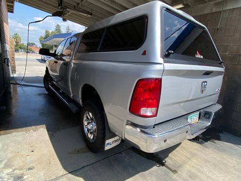 Used 2017 RAM 2500 Tradesman w/ Chrome Appearance Group AWD/4WD image 11
