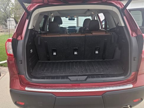 Used 2020 Subaru Ascent Touring w/ Popular Package #2 image 9