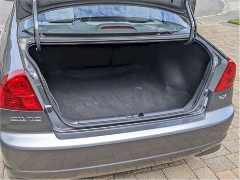 Used 2005 Honda Civic EX image 9