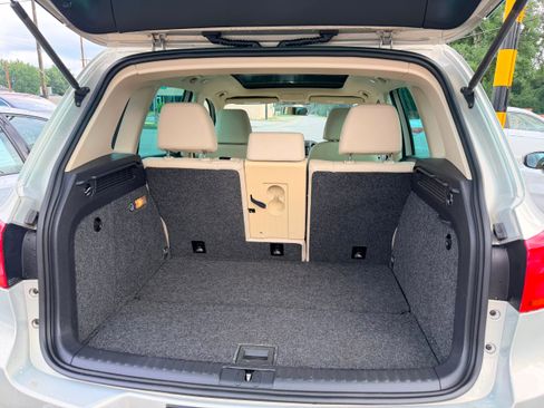 Used 2013 Volkswagen Tiguan S FWD image 18