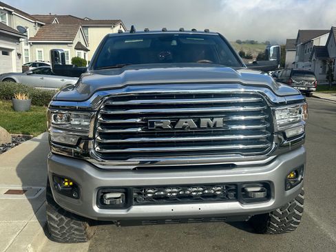 Used 2022 RAM 3500 Limited image 2
