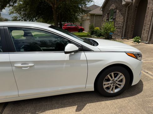 Used 2017 Hyundai Sonata SE FWD image 14