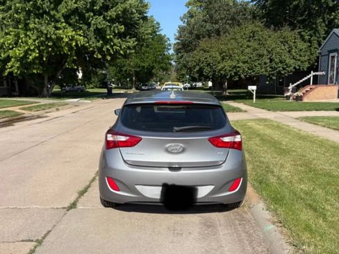 Used 2013 Hyundai Elantra GT FWD image 4