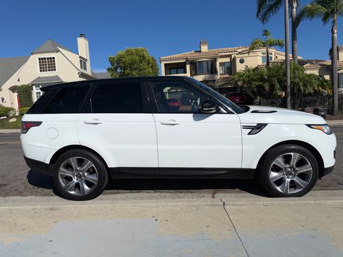 Used 2015 Land Rover Range Rover Sport HSE AWD/4WD image 2