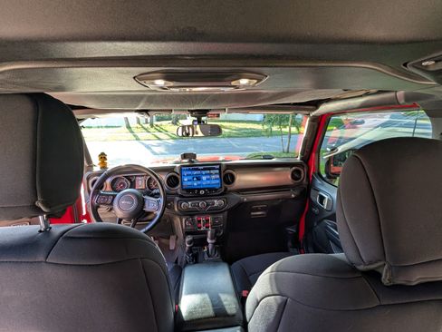 Used 2019 Jeep Wrangler Unlimited Sport S image 12