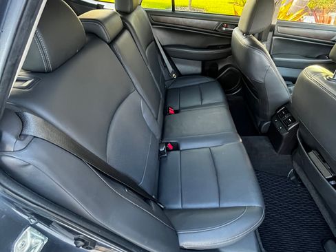 Used 2015 Subaru Outback 2.5i Limited image 12