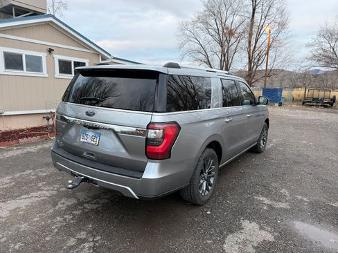 Used 2021 Ford Expedition Max Limited image 6