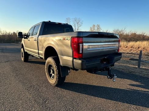 Used 2022 Ford F350 Platinum image 6