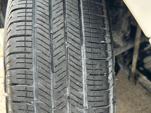 Used 2012 Toyota Prius Three image 6