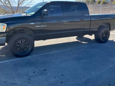 Used 2006 Dodge Ram 1500 Truck SLT w/ Trailer Tow Group image 2