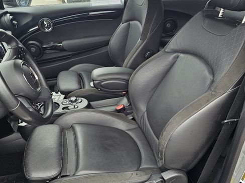 Used 2022 MINI Cooper SE image 6